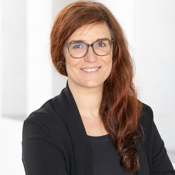 Headshot of Anna Fischer